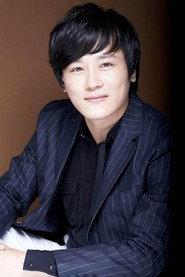 Kim Kwang-young as Cheongju University Theatre Class in First Love 1993
