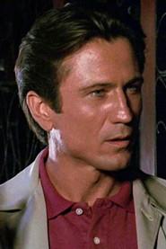 Crofton Hardester as Mendes in Android 1982