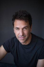 Oriol Tarrasón as Martín Maresca in Laura and the mystery of the unexpected murderer 2022