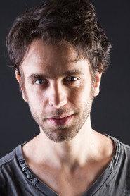 Leandro Cóccaro as Marcelo Riesgo in Born to Die 2014