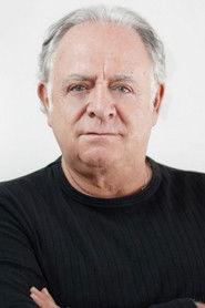 Germán Quintero as Abuelo in Gente de bien 2014