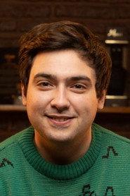 Ignacio Saralegui as Camilo in El gerente 2022