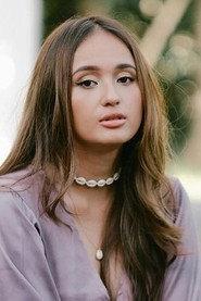 Gabriella Desta as Alicia in Ronggeng Kematian 2024