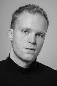 Jon Jon Geitel as Gay-ravintolan tarjoilija in Kristuksen morsian 2014