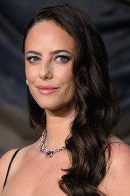 Kaya Scodelario as Carina Smyth in Pirates of the Caribbean: Dead Men Tell No Tales 2017