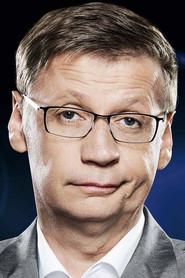 Günther Jauch as Self in Hape Kerkeling – Total Normal 2024
