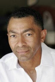 Darrell Foster as Mike - Military Escort in I Am Legend 2007
