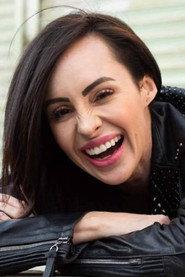 Skarlet Olivet as Andrea esposa de Armando in El Sexoservidor 7 2021