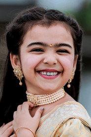 Vriddhi Vishal as Aarthi in Theera Kaadhal 2023