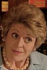 Arbel Jones as Mrs. Hill in The Police 1990