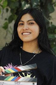 Coty Camacho as Rita in Firma Aquí 2024