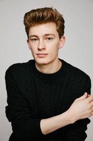 Braxton Fannin as Michael's Sitcom Older Brother in Spoiler Alert 2022