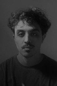 Lucas Spada as Matheus in Linhas 2024