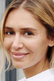 Sarah Rebellato as Ragnhild in Men Have to Go through This 2015