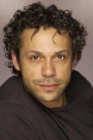 Kader Boukhanef as Karim in Les Migrations de Vladimir 1999