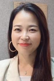 Moon Nam-sook as Ye-ji's (voice) in Beauty Water 2020