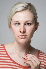 Zoe Towne as Jen in Ouija Shark 2020