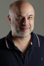 Marcos França as Perucão in De Pai Para Filho 2024