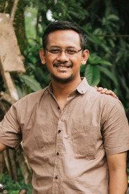 Damaz Bagaskara as Pak Lukas/Mr. Lukas in Hear the Wind Unmask the Lies 