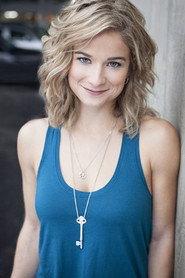 Michele Goyns as Gabrielle Carteris in The Unauthorized Beverly Hills, 90210 Story 2015