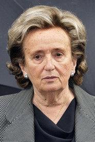 Bernadette Chirac as Self in Bernadette Chirac - Un jour, un destin 2012