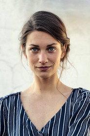 Veronika Macková as Gábina in Gangster Ka: African 2015
