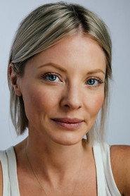Kaitlin Doubleday as Amanda in Freshman Orientation 2004