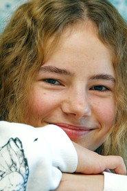Mae van de Loo as Jamie in Okthanksbye 2023