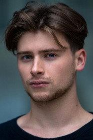 Paul Sundheim as Finn in Der Spalter 2022