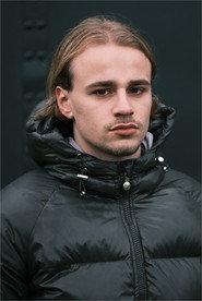Colas Quignard as Toni in La Gradiva 2026