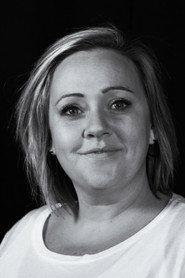 Charline Catrysse as Sissi Slijpers in Forget Barbara: The Musical 2023