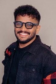 Basil Joseph as Jinu Joseph in Mayaanadhi 2017