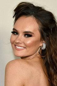 Madeline Carroll as Janie in Mr. Popper's Penguins 2011