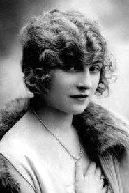 Maudie Dunham as Joan in Love Maggy 1921