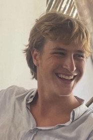 Gaspard Galinier as Passant in Les rues s'en souviennent encore 2025
