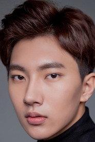 Oh Jae-moo as Chang-soo in Red Family 2013