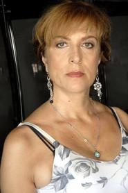 Ilda Roquete as Mãe de Vanessa in Lobos 2007