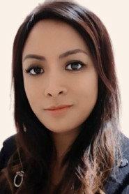 Sandra Devonssay as Self (voice over) in L'homme de l'ombre 2024