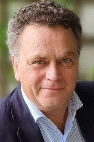 Otto Jankovich as Mihaly Medveki in Vita mia 2026