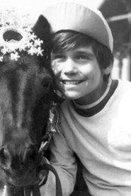 Vladimír Zátka as Lojza in Lost in Pajamas 1967