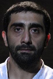 Taylan Ertuğrul as Reis in Black Dogs Barking 2010