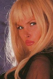 Lolo Ferrari as Self (archive footage) in Der Generalmanager oder How to Sell a Tit Wonder 2006