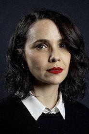 Débora Falabella as Mary in Homens de Bem 2011