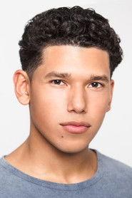 Alexander Dominguez as Kent in I Can Only Imagine 2018