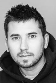 Lawrence Arcouette as Jacques, le frère de Pauline in Pour l'amour de Dieu 2011