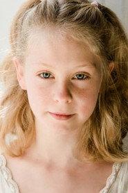 Klara Nölle as Laura in Max and the Senior Squad 2024