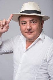 Robert Makłowicz as Snake (voice) in The Green Dinosaur 2024