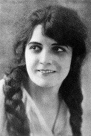 Hedda Nova as Nina Cordova in Mary Regan 1919