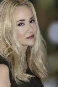 GG Ligums as Susan in Jia