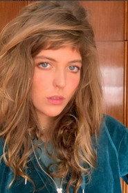 Duda Balestero as Jovem Loira in Profano